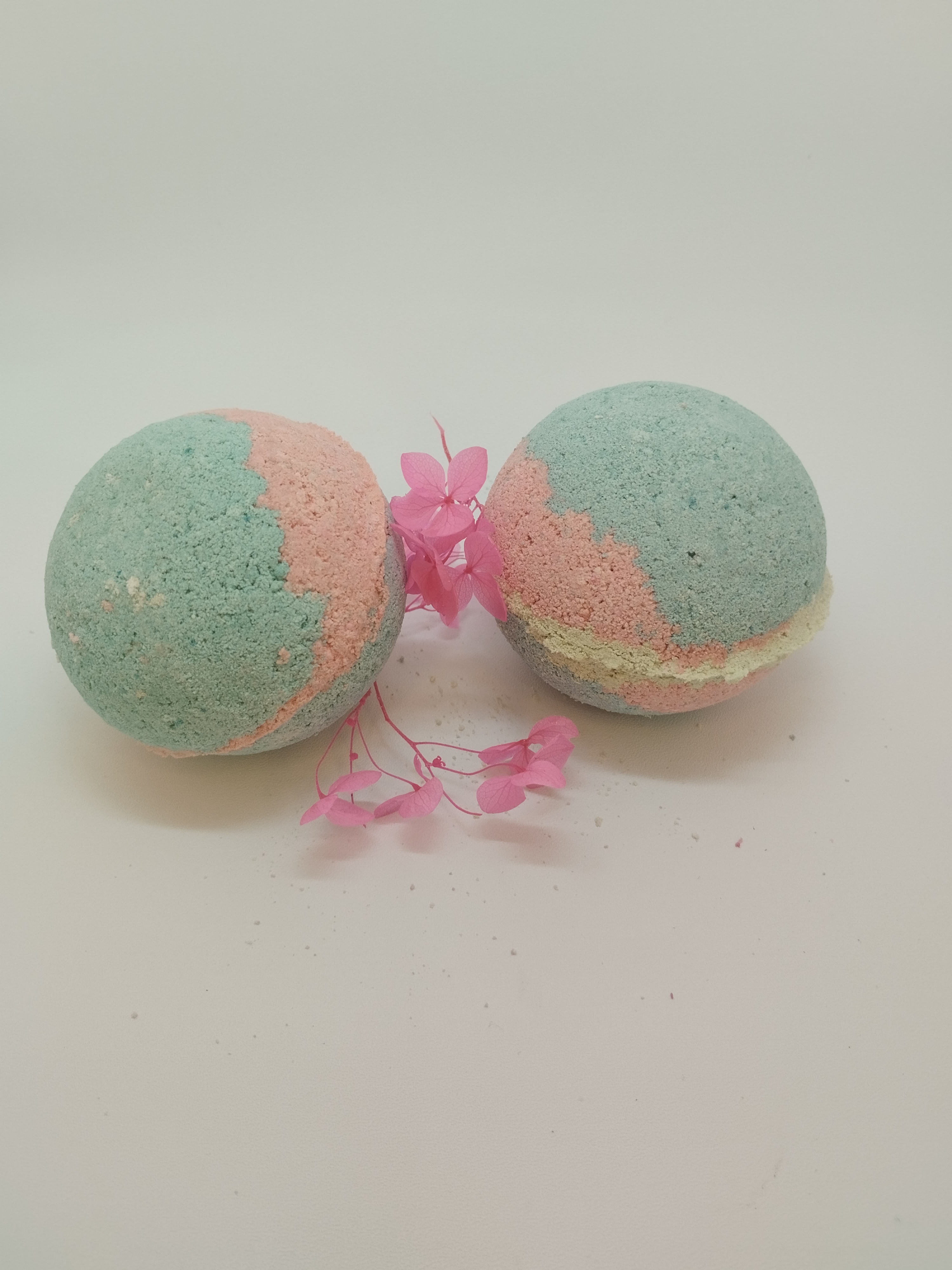 Bath bomb